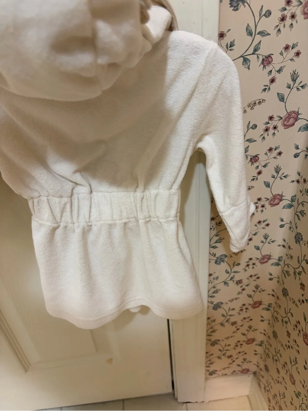 Like new Carters 0-9 months hooded robe